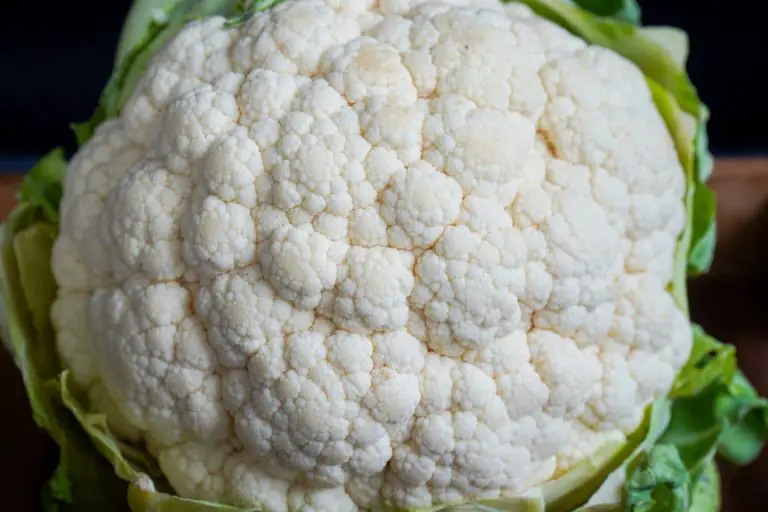 15 Companion Plants For Cauliflower (And 5 To Avoid)